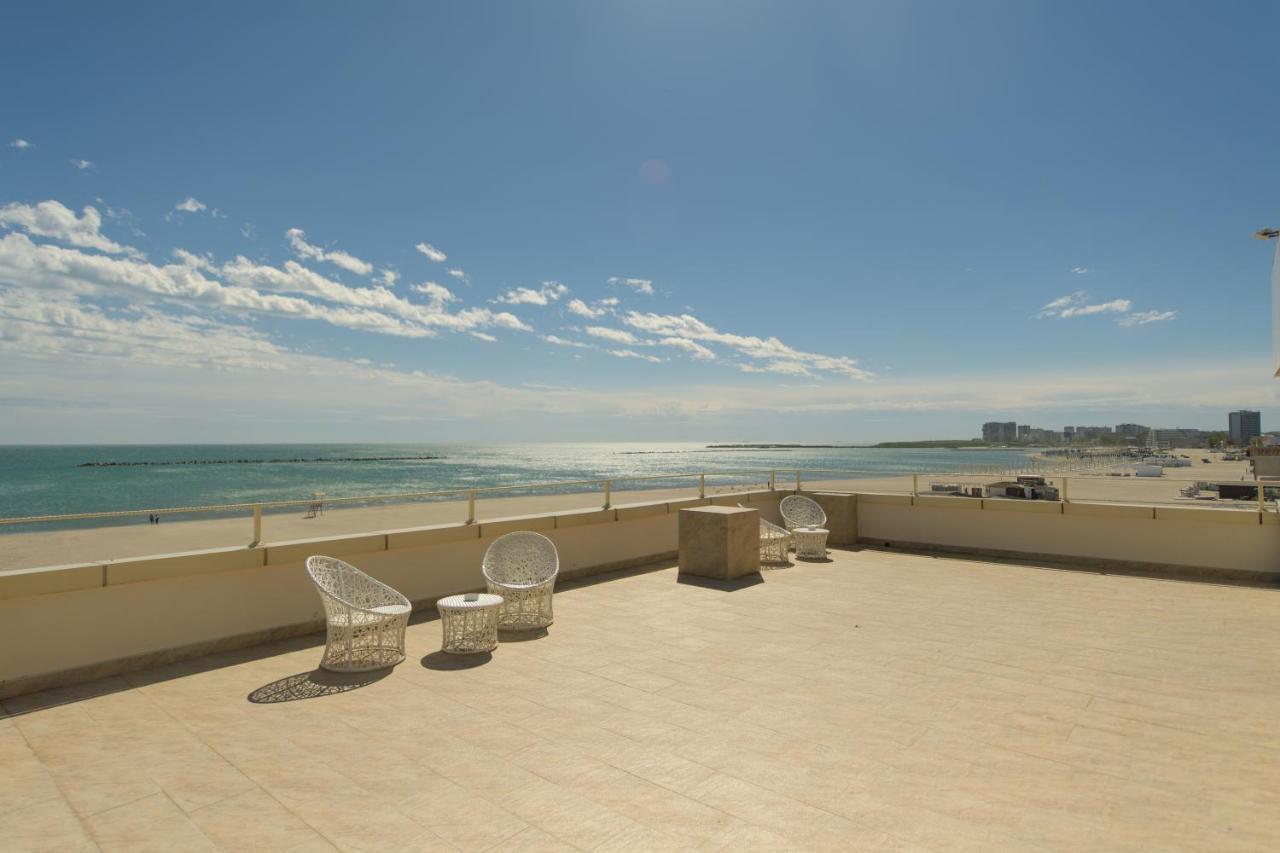 Hotel Golden Palace Mamaia Eksteriør billede